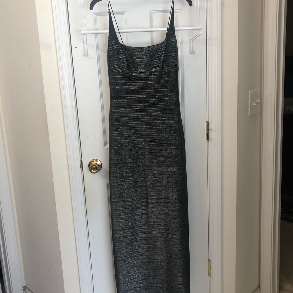 SIMPLE METALLIC EVENING DRESS